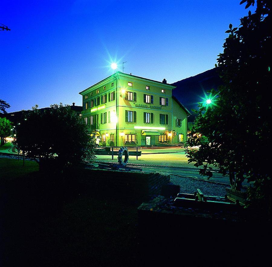 Albergo Ristorante Svizzero Capolago Exterior photo